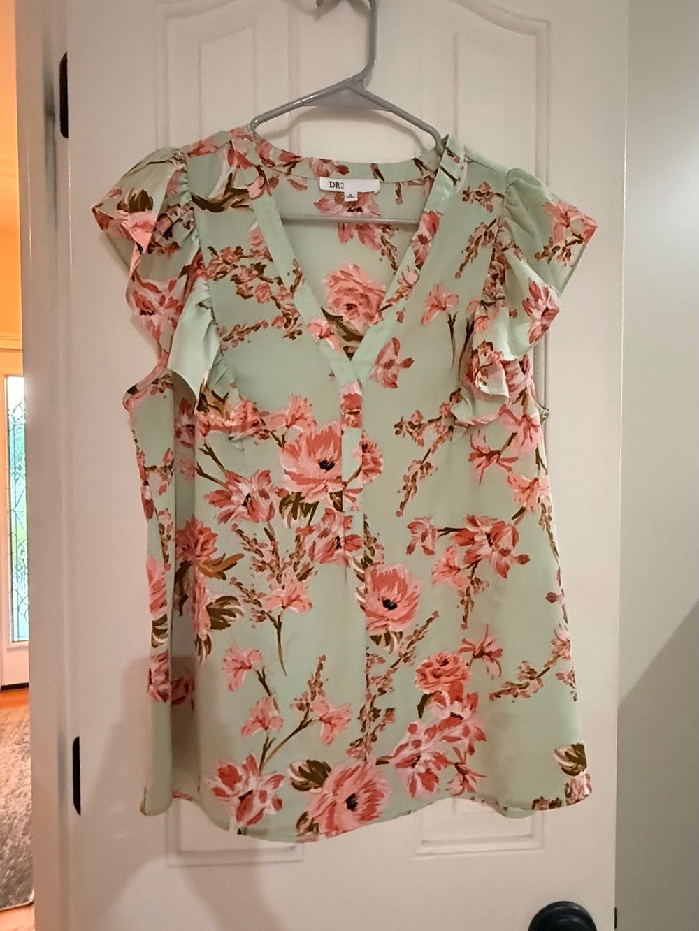 DR2 Mint Green Floral V-Neck Ruffle Sleeve Top